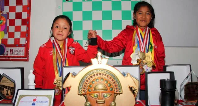 Niñas cusqueñas ganaron competencia sudamericana de ajedrez 