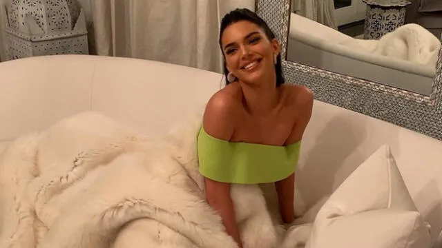 Kendall Jenner remece Instagram con atrevido desnudo artístico