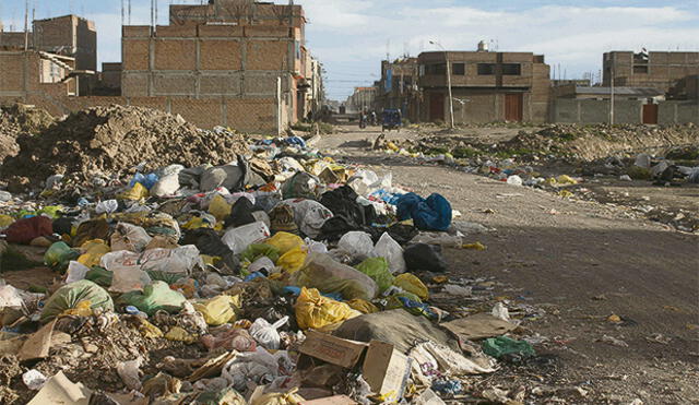 Juliaca descargó sin permiso 15 toneladas de basura en Puno