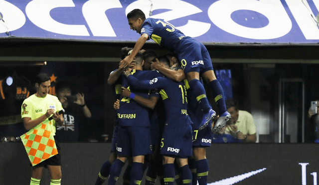 Boca Juniors vs San Lorenzo: el golazo de Mauro Zárate que dejó sin opciones al portero