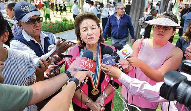 Alcaldesa de Arequipa pide a presidente Vizcarra acelerar permisos para iniciar obras