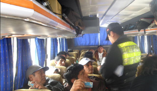 La Libertad: Delincuentes asaltaron dos buses en la Panamericana Norte