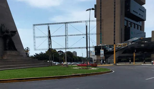 Panel que obstruye monumento es culpa de Municipalidad de Lima