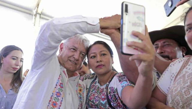 Además, el mandatario mexicano reiteró su compromiso de mpulsar los programas sociales.