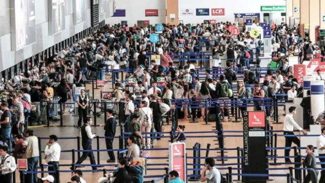 Aeropuerto Jorge Chávez: pasajeros varados por problemas en vuelos
