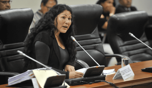 Yesenia Ponce fue denunciada en la Comisión de Ética por un presunto desbalance patrimonial y por haber mentido respecto a su domicilio. Foto: La República.