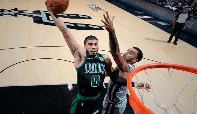 Celtics venció 135-115 a los Spurs por la NBA 2019 en el AT&T Center. | Foto: @celtics