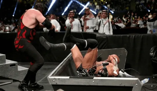 Triple H mostró cómo quedó su cuerpo tras lesión en WWE Crown Jewel [FOTO]