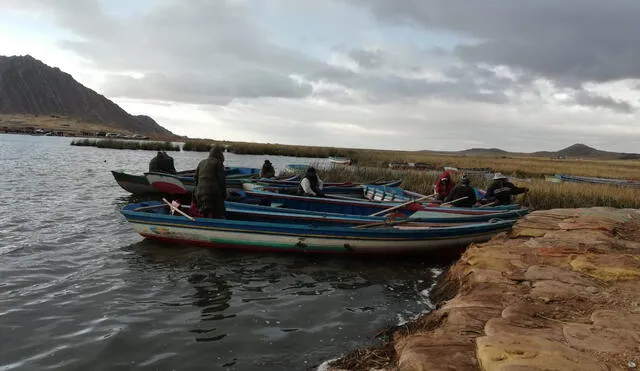 Embarcaciones realizan el traslado de pasajeros en la frontera de Perú y Bolivia. Foto: Cortesía