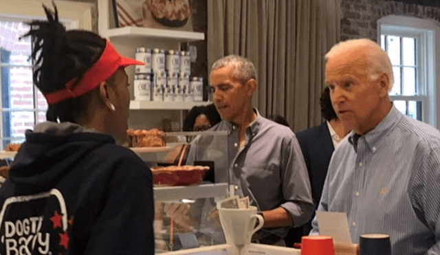 Barack Obama y Biden sorprenden a clientela al entrar en panadería [VIDEO]