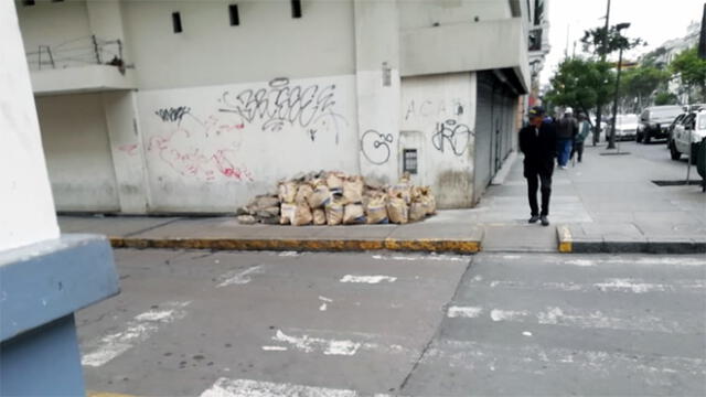  Desmonte es abandonado en veredas del Cercado de Lima