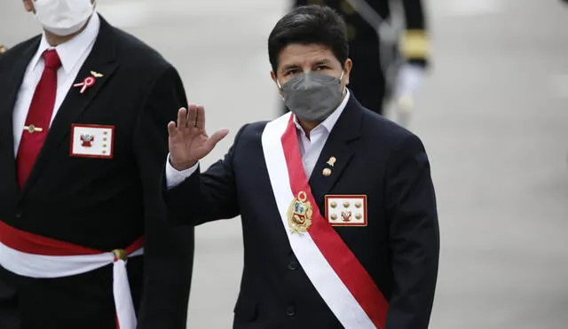 El presidente Pedro Castillo llegó al desfile. Foto Gerardo Marín/ LR