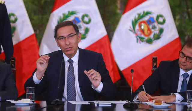 Martín Vizcarra reitera que la Contraloría debe fiscalizar al Congreso