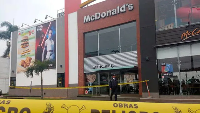Masivas críticas al sistema laboral tras muerte de dos jóvenes en McDonald's.