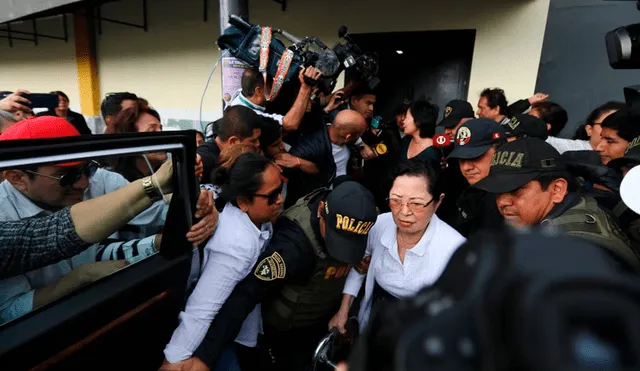 Simpatizantes de Keiko Fujimori agreden a la prensa [FOTOS]