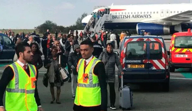 Francia: evacúan avión antes de despegar tras amenaza de bomba