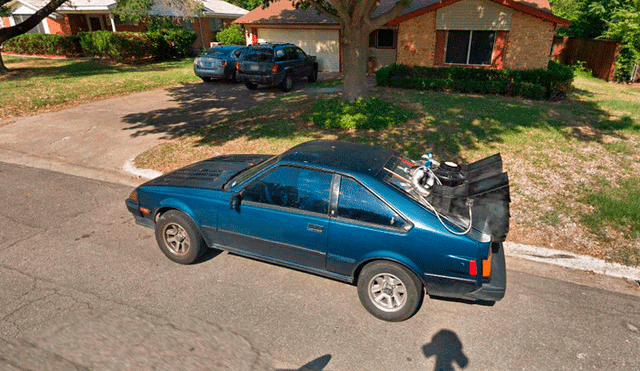 Google Maps: auto de la película 'Volver al Futuro' es fotografiado estacionado en solitaria calle