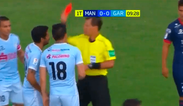 Mannucci vs Garcilaso: Manco vio la roja tras temerario pisotón al rival [VIDEO]