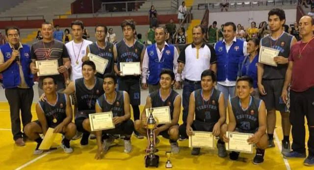 Ferreyros es el campeón de básquet U19