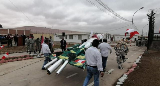 Fiestas Patrias: presos desfilaron con trajes de policías y militares en Tacna