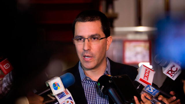 Canciller de Venezuela pide "reflexionar" a Perú sobre Nicolás Maduro