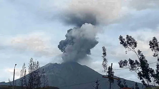 Volcán. Ayer por la mañana se registraron dos explosiones.