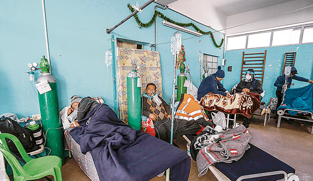 Difícil panorama. Los hospitales de Arequipa están colapsados y se esperan acciones. (Foto: Oswald Charca)