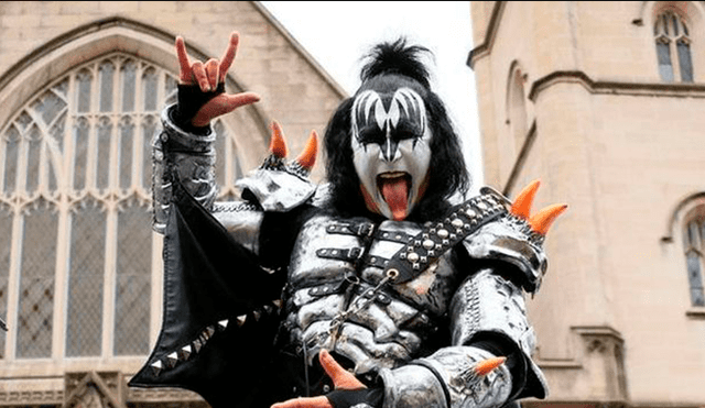 Líder de Kiss: "Lo que hacemos es más importante que el Papa"