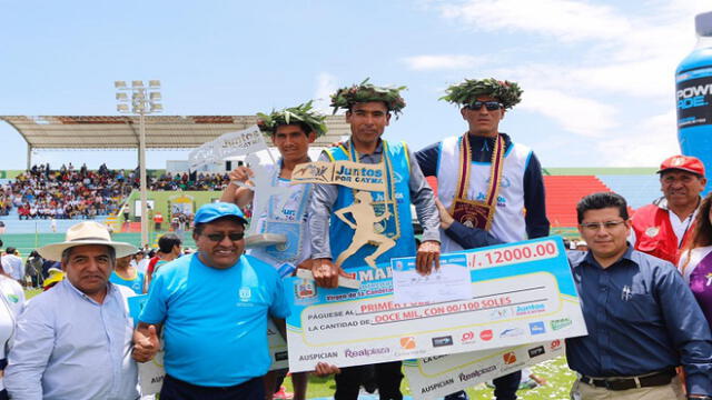 Atleta puneño ganó por tercer año maratón Virgen de la Candelaria en Arequipa