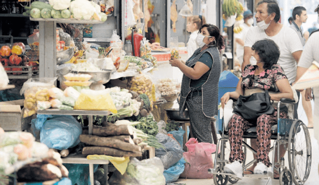 Abastecimiento de alimentos se mantiene en los mercados 