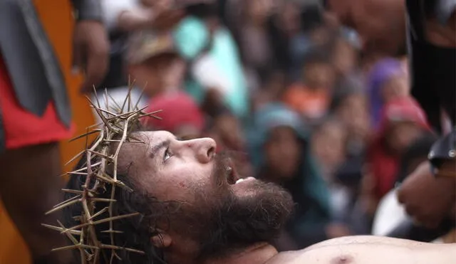 Semana Santa: actor es crucificado de verdad en Huánuco [FOTOS]