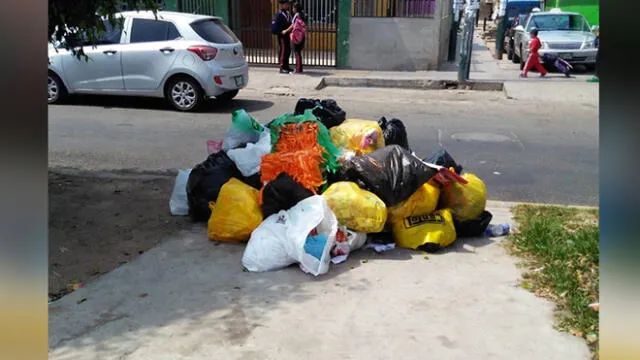 Callao: vecinos de Bellavista indignados por acumulación de basura en ...