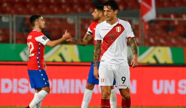 Gianluca Lapadula debutó con la selección peruana ante Chile. Foto: EFE