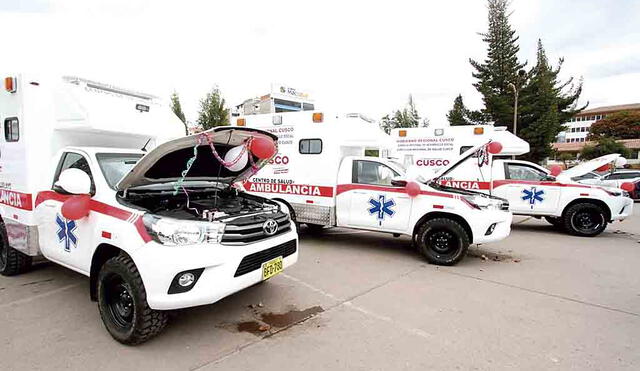 obervadas. Ambulancias fueron entregadas a Región Cusco pese a carencia de certificaciones técnicas.