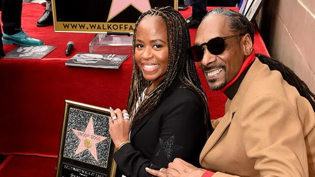 Rapero Snoop Dogg ya tiene su estrella de Hollywood y lo celebró a su fiel estilo [VIDEO]