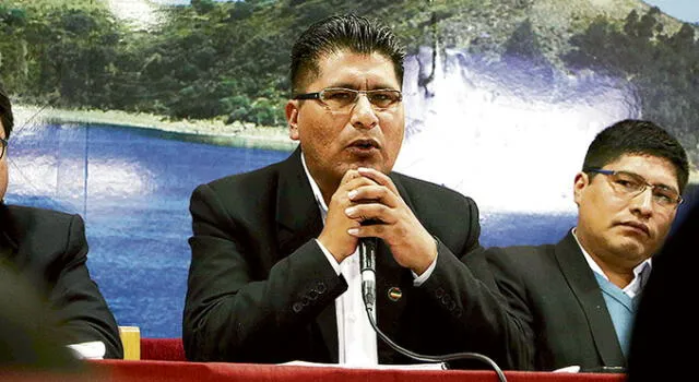 Aduviri cesa a funcionario de audio del escándalo en Puno