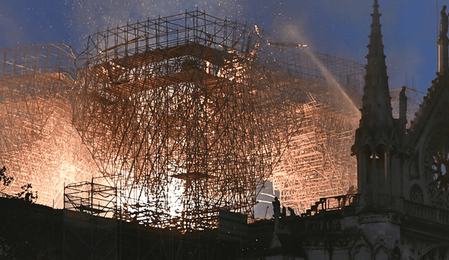 Incendio en Notre Dame: devastadoras imágenes de la tragedia en la catedral de París [FOTOS]