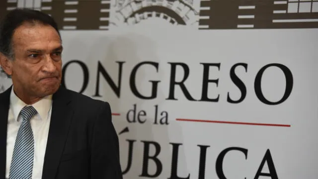 Héctor Becerril: Testigo confirma que congresista escogió el porcelanato para su casa