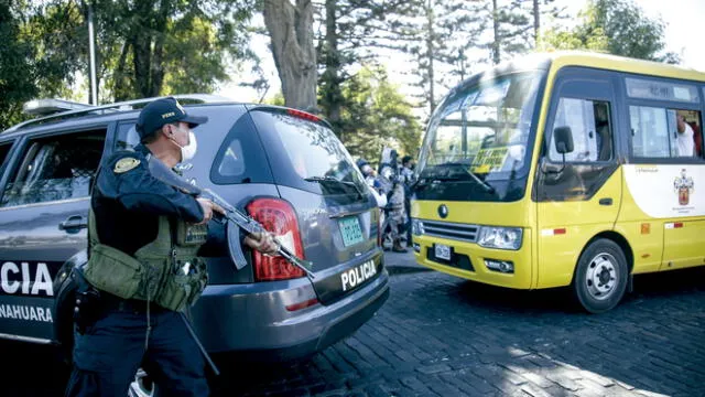 simulación. La Policía realizó el año pasado una simulación del uso del botón de pánico en unidades de Transcayma.