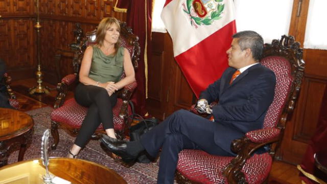 Canciller Aljovín se reunió con Luis Galarreta en el Congreso