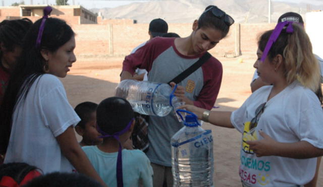 Chilca: Jóvenes realizan voluntariado en favor de niños damnificados tras huaicos