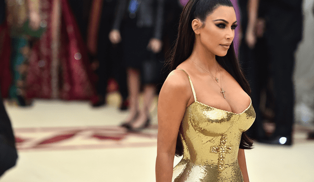 Kim Kardashian enseña sus estrías con total desnudo en Instagram [FOTOS]