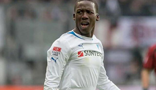 Advíncula llegó al Hoffenheim en la temporada 2012/2013, pero solo alcanzó a jugar dos partidos.