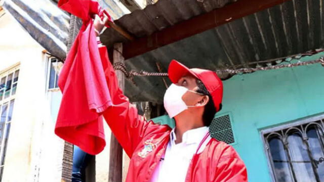 Colombia: hogares exhiben un trapo rojo para indicar que necesitan comida