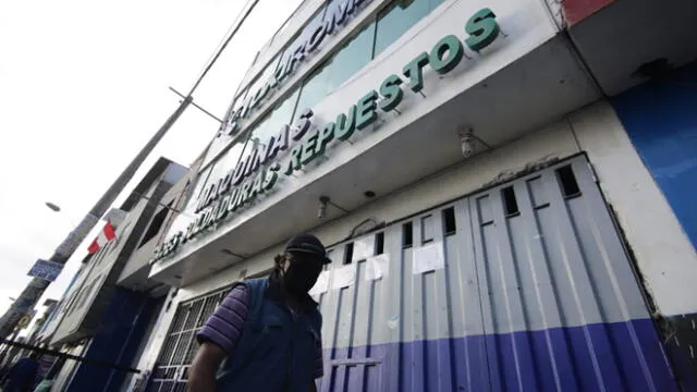 Familia no ha informado cuándo reabrirán el local ubicado en la cuadra 6 de la avenida Defensores de Lima. (Foto: Jhon Reyes / La República)