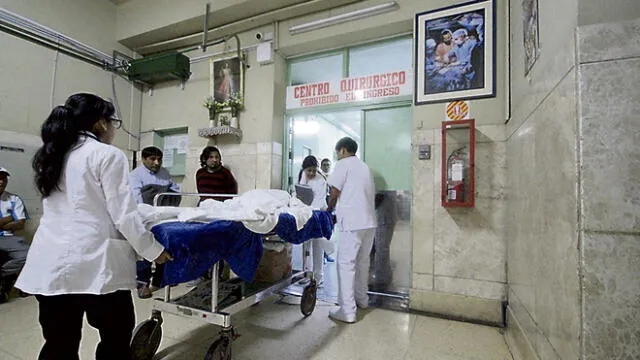 Pacientes esperan hasta 6 meses por una operación en Hospital de Arequipa