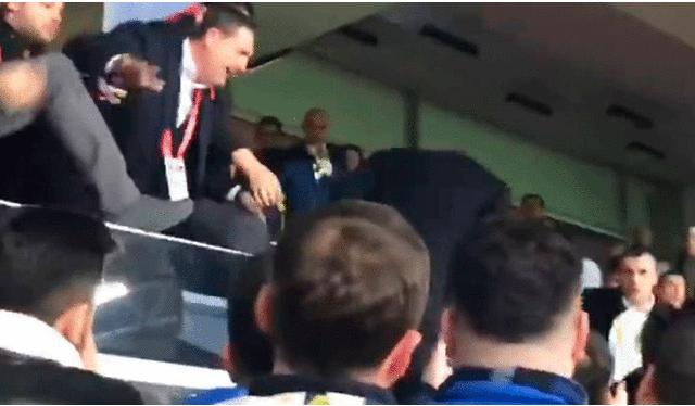 Presidente de Fenerbahce perdió los papeles tras derrota de su equipo contra el Galatasaray [VIDEO]