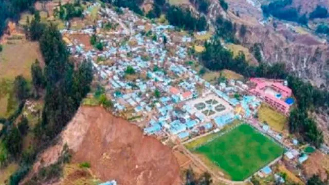 Construirán casas prefabricadas y centro de salud itinerante en zona afectada por desplazamiento de masas. Créditos: Andina.