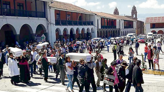 Entregan restos de 14 víctimas de la violencia en Ayacucho