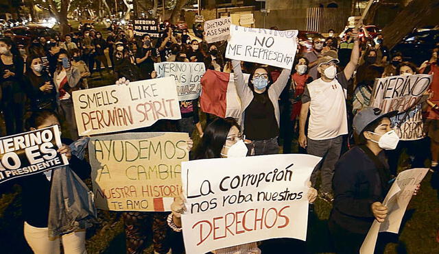 Pese a los mensajes claros en arengas y pancartas, la congresista no reconoce descontento de la población. Foto: John Reyes/La República